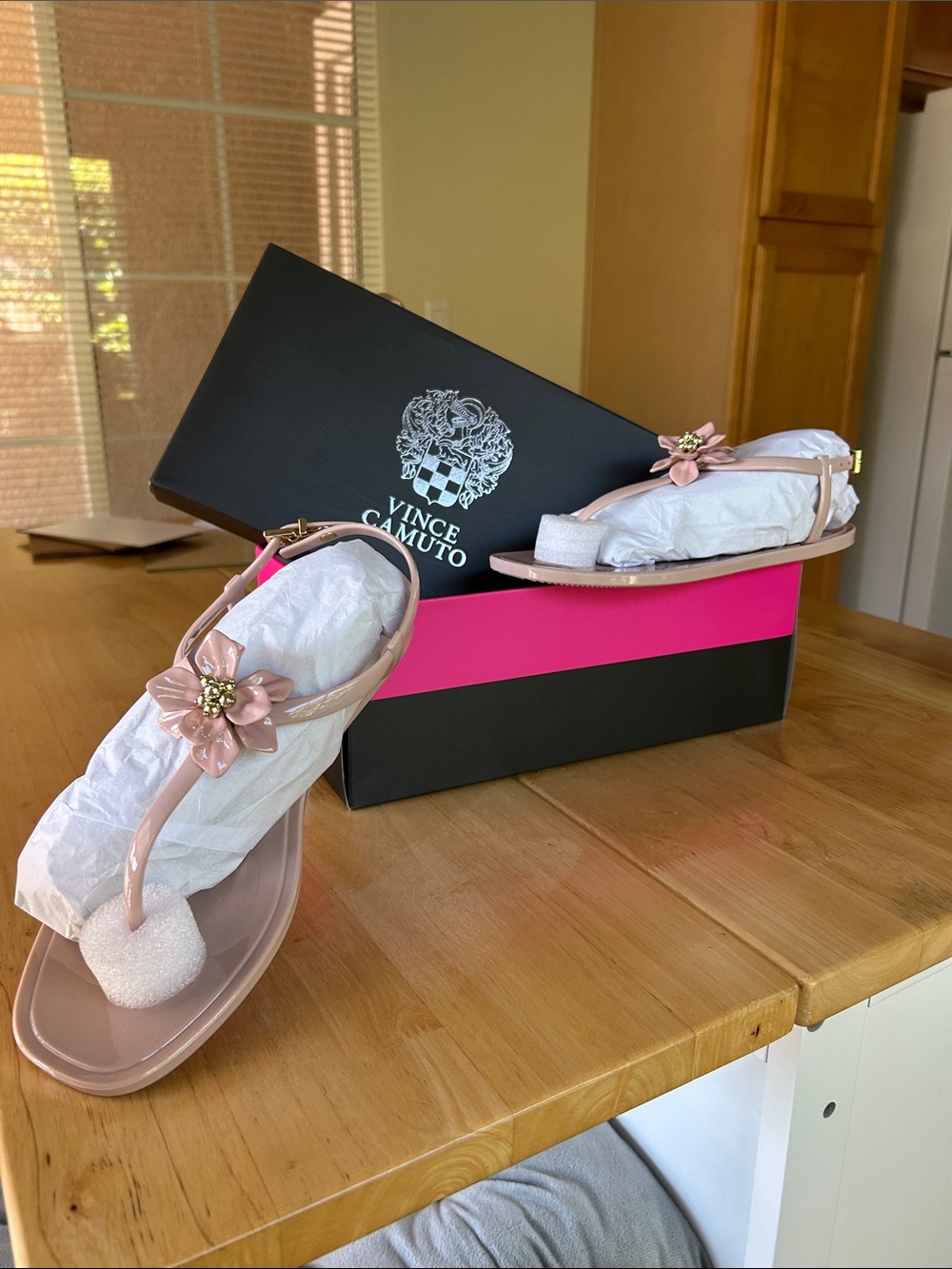 Vince Camuto Blush Floral Toe-Post Sandals -NEW